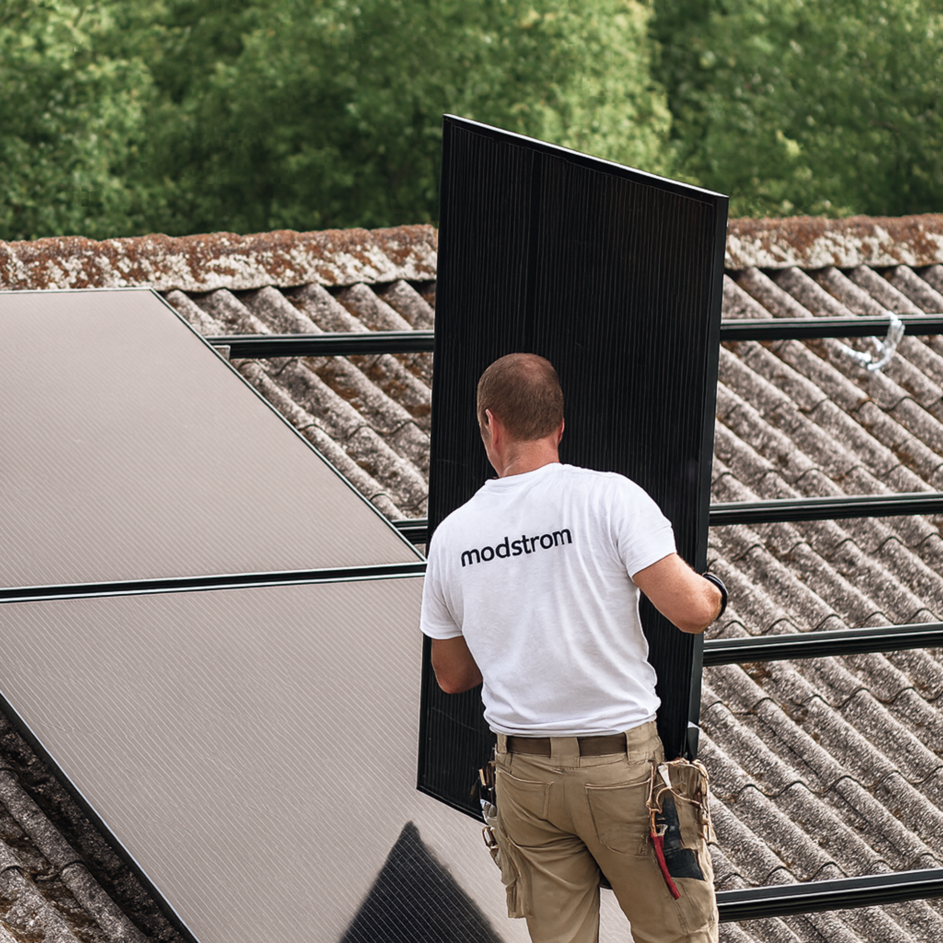 Modstrøm solceller på tag